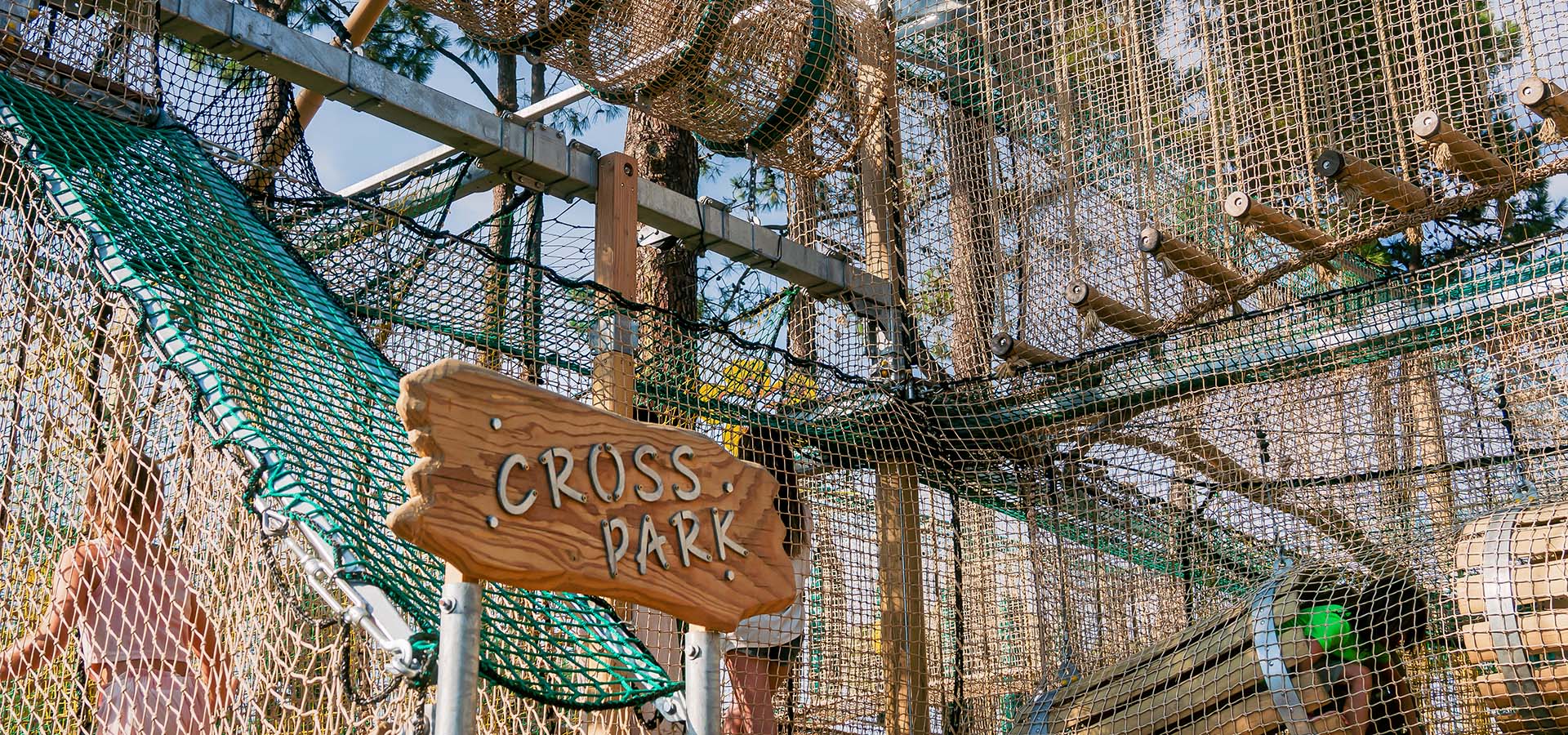 Camping san damiano aire de jeux cross park gros plan